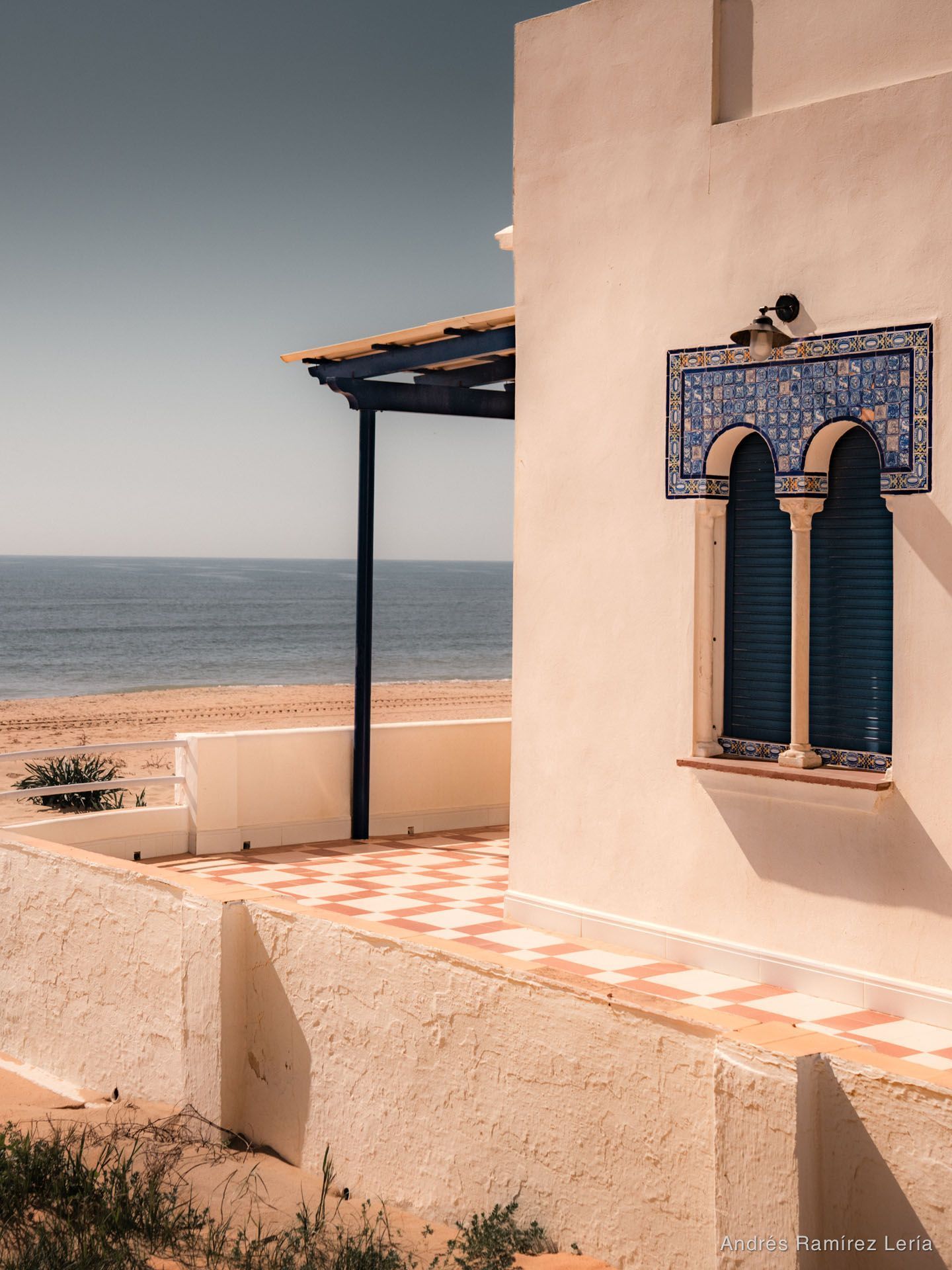 #LaAntilla también tiene casas con personalidad, bien pensadas para estar junto a la playa sin romper el entorno.